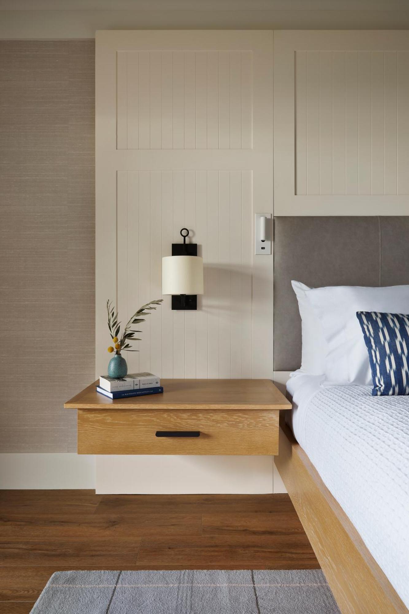 The At Hotel 4*